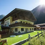 公寓 Rimlhof By A Casa *